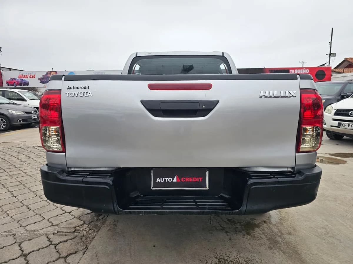 TOYOTA Hilux 2.4 DX DIESEL 4X2 2022 - Imagen 10