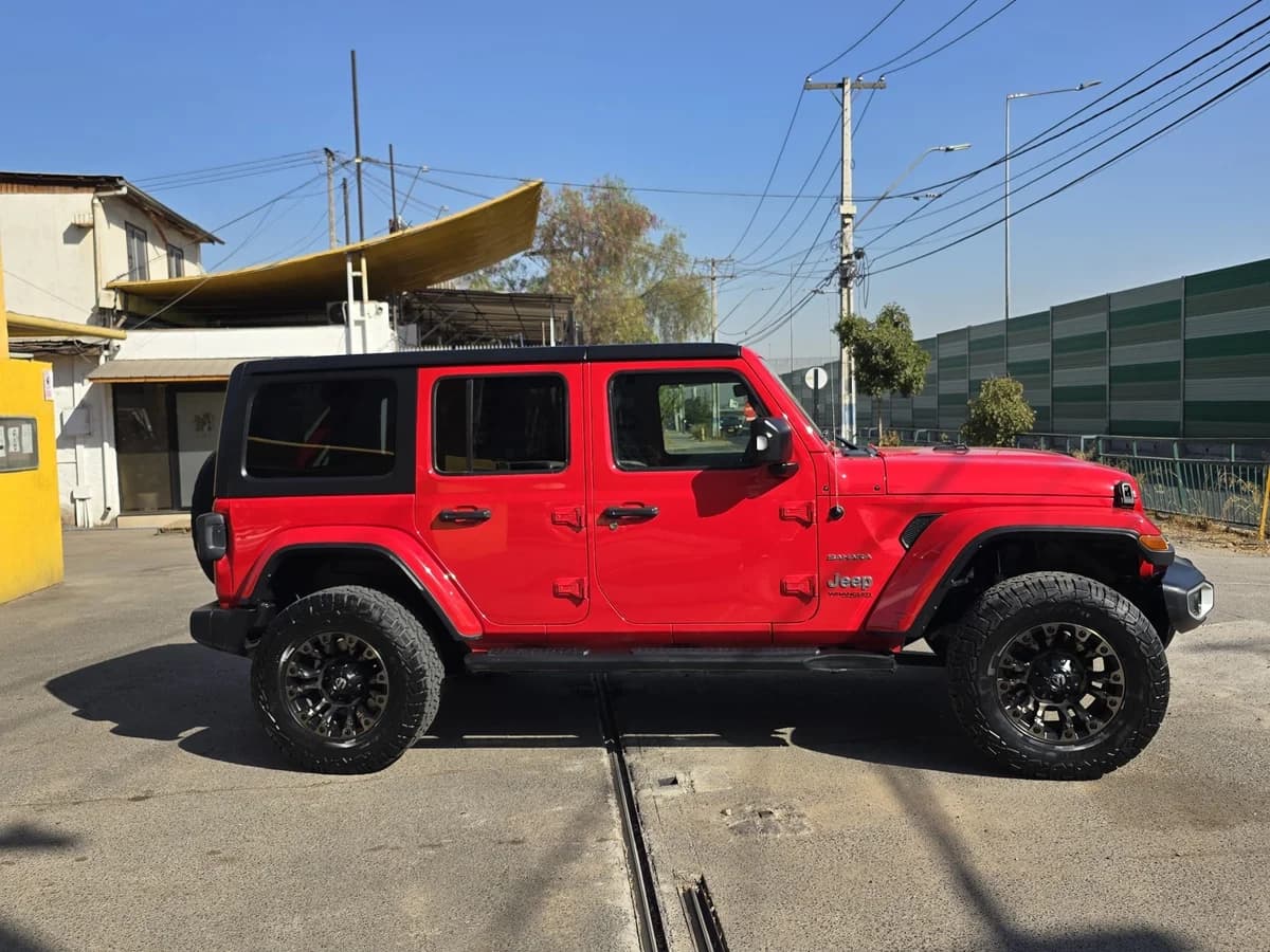 JEEP WRANGLER SAHARA UNLIMITED 3.6 AUT 2022 - Imagen 3