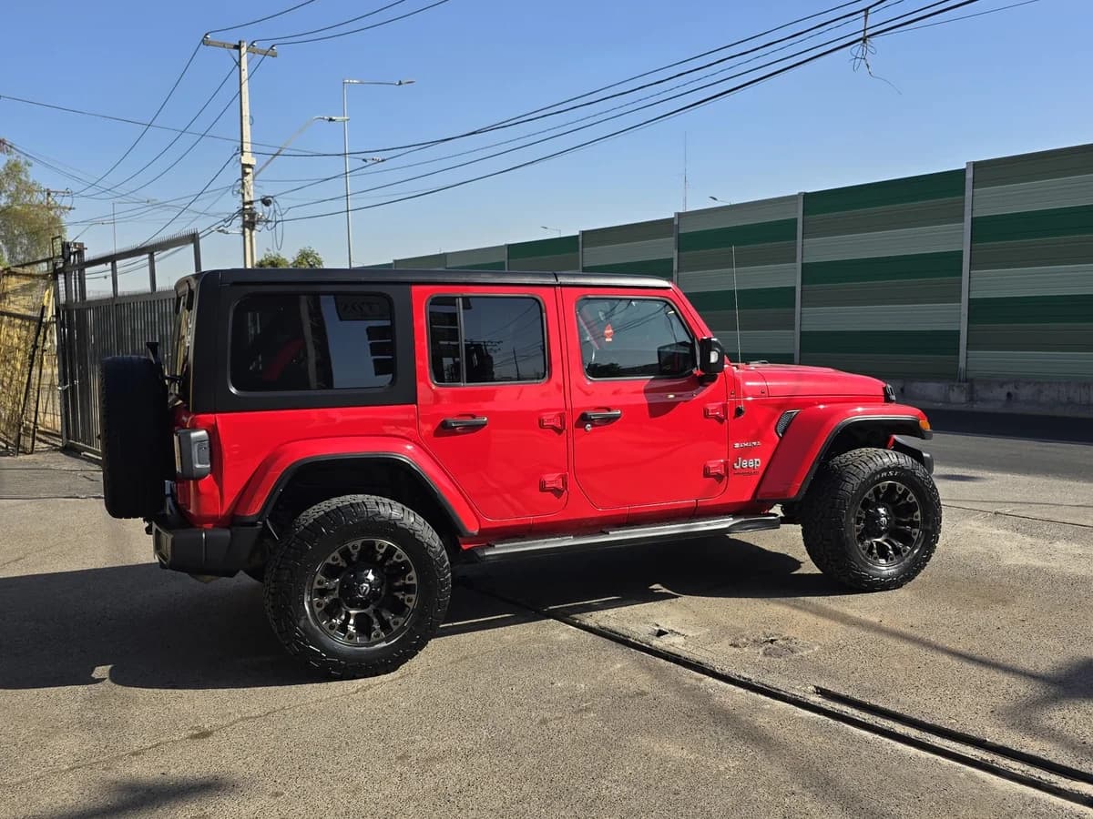 JEEP WRANGLER SAHARA UNLIMITED 3.6 AUT 2022 - Imagen 5