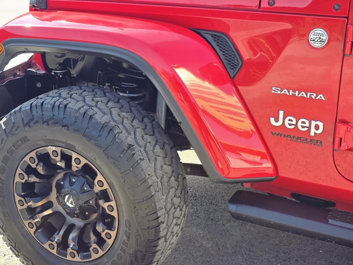 JEEP WRANGLER SAHARA UNLIMITED 3.6 AUT 2022 - Imagen 11