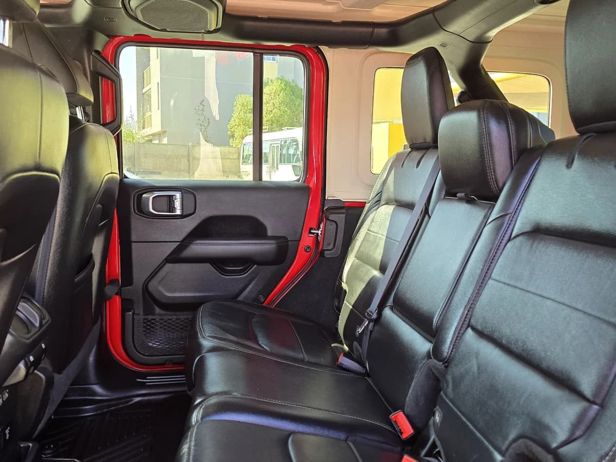JEEP WRANGLER SAHARA UNLIMITED 3.6 AUT 2022 - Imagen 17