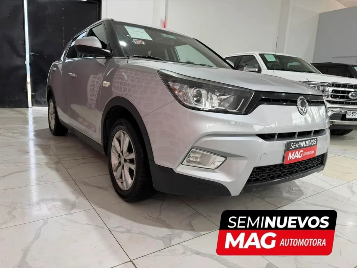 SSANGYONG TIVOLI 1.6 FULL MT 2016 - Imagen 2