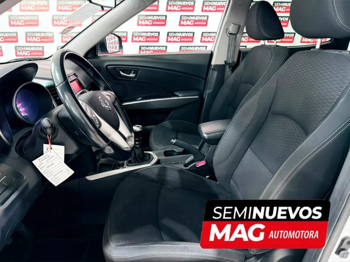 SSANGYONG TIVOLI 1.6 FULL MT 2016 - Imagen 8