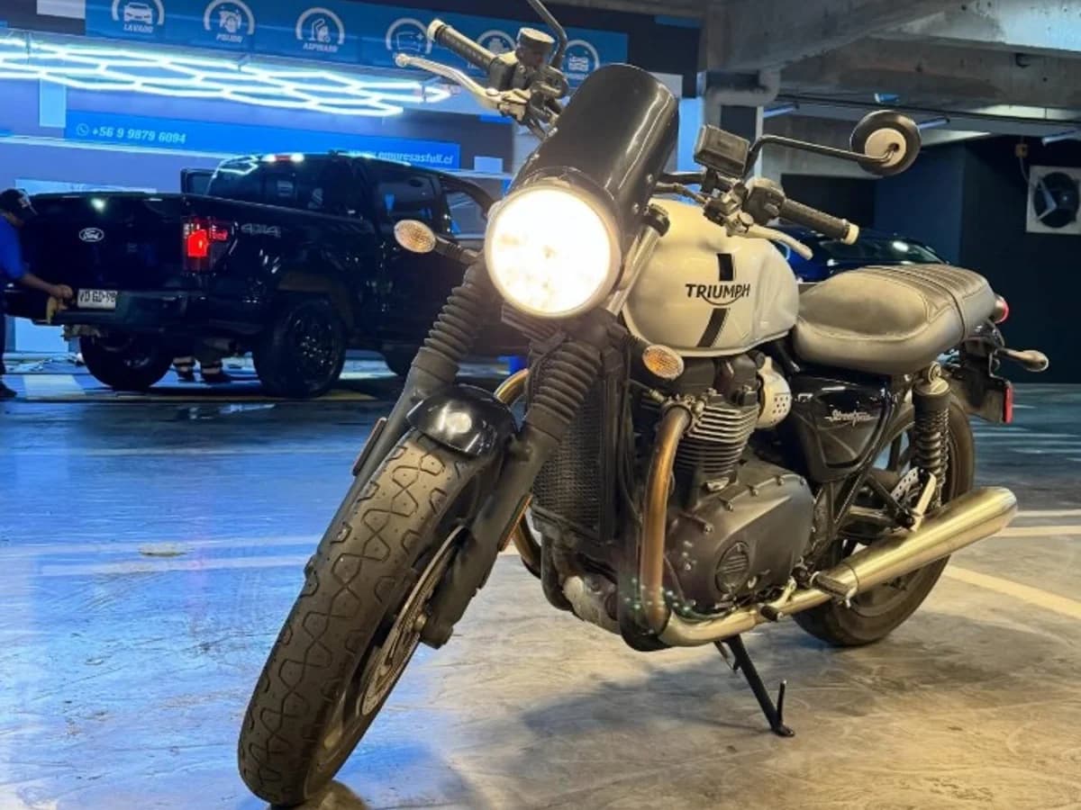 TRIUMPH Street Twin 900cc 2019 - Imagen 1