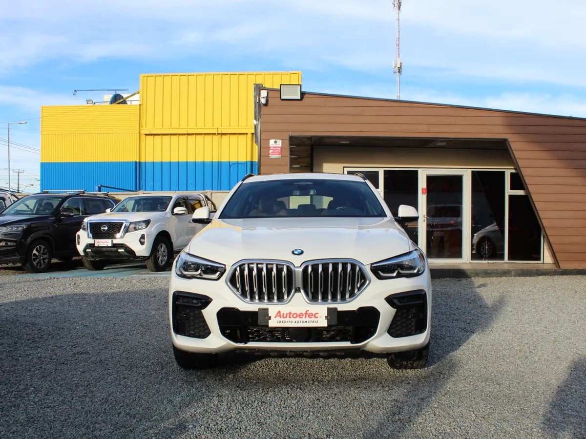 BMW X6 3.0 X-DRIVE 30D DIESEL M SPORT 4WD AT 5P 2023 - Imagen 3