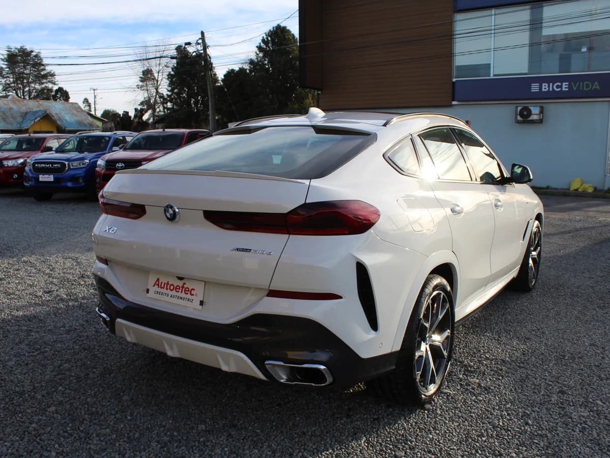 BMW X6 3.0 X-DRIVE 30D DIESEL M SPORT 4WD AT 5P 2023 - Imagen 8