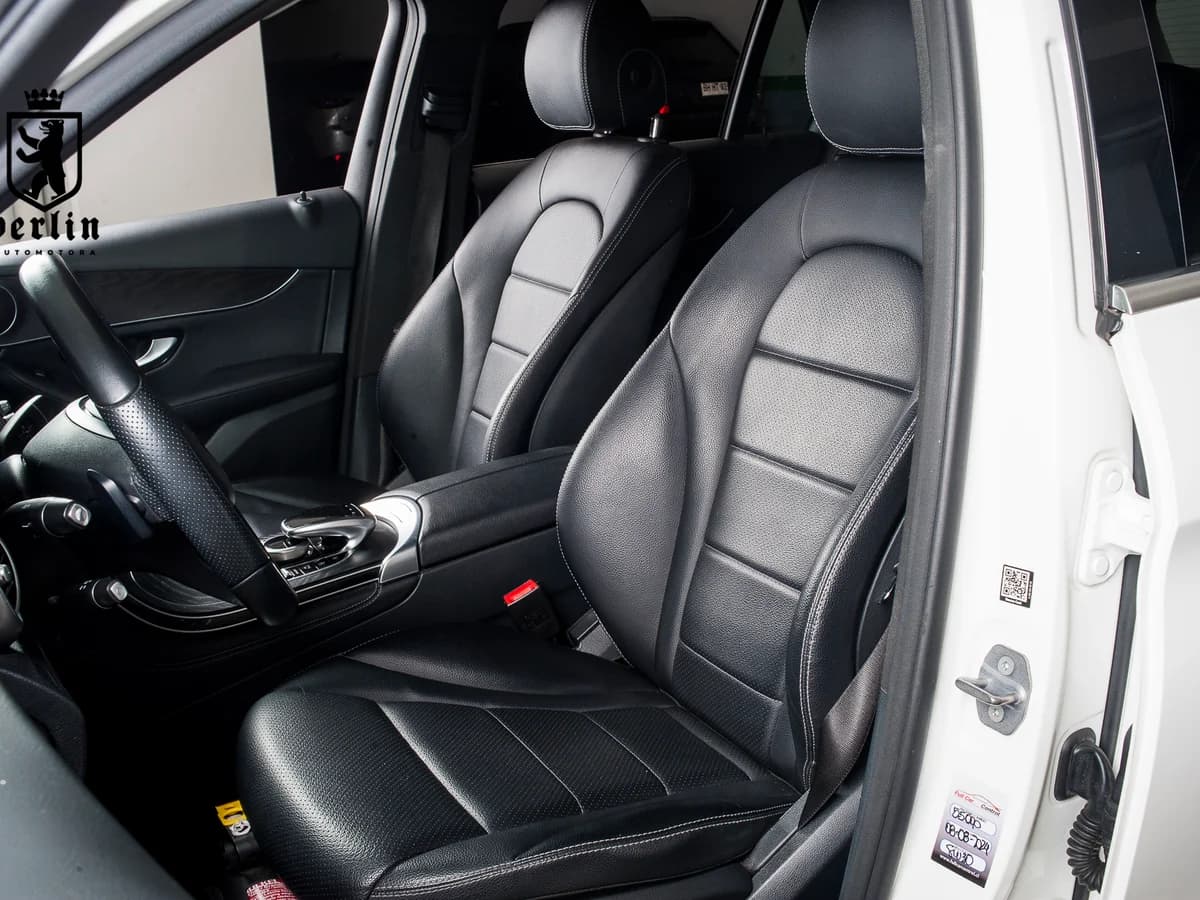 MERCEDES BENZ GLC220D 2018 DIESEL 4MATIC - Imagen 19
