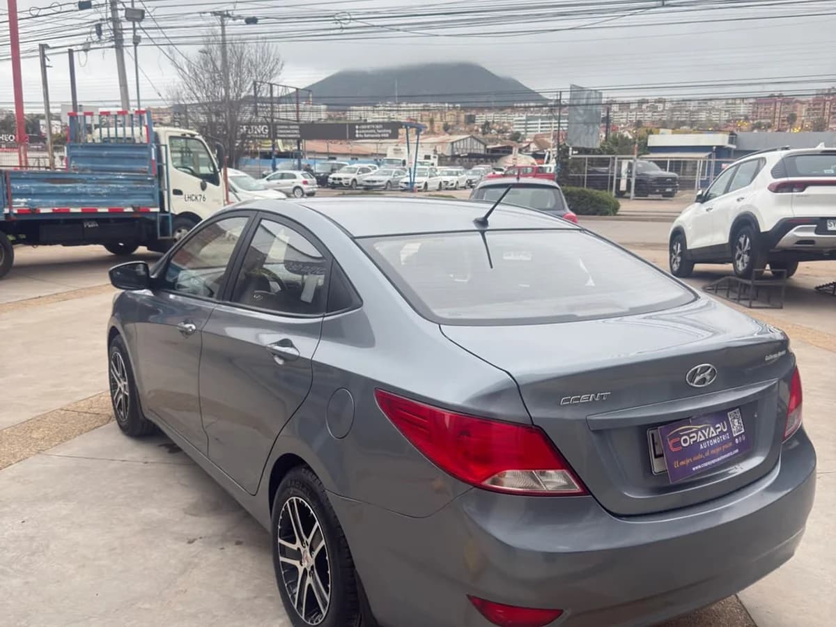 HYUNDAI Accent RB GL 1.4 2020 - Imagen 9