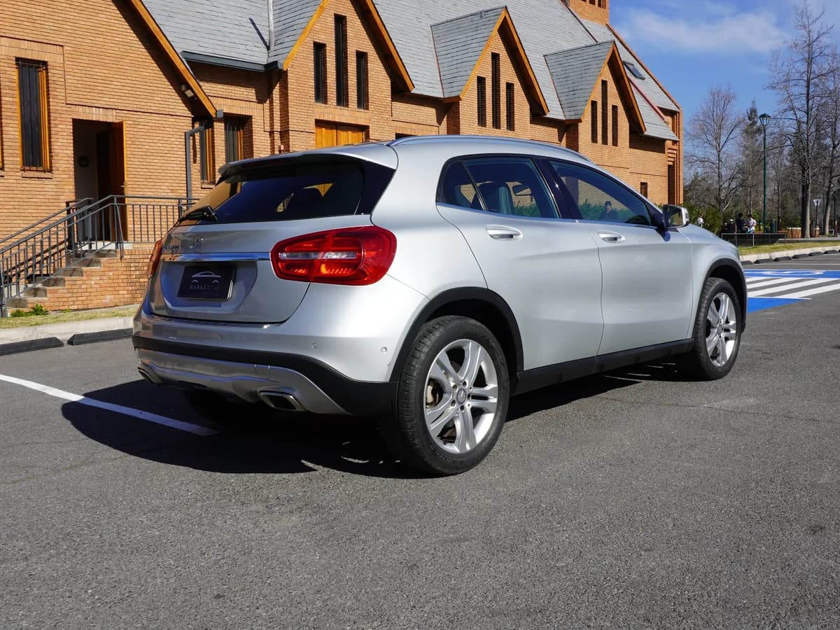 Mercedes Benz GLA 200 1.6 AT año 2016 - Imagen 5