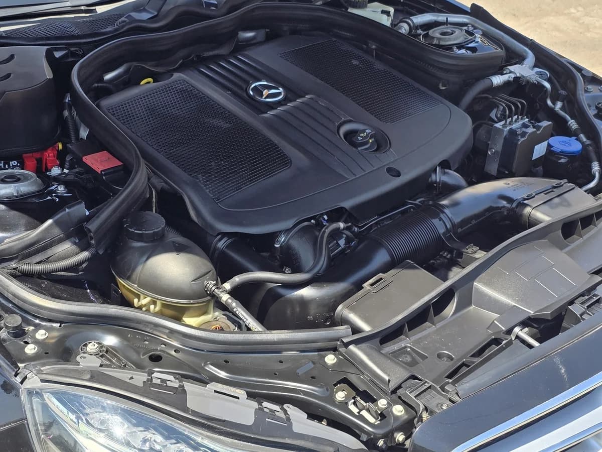 MERCEDES BENZ E220 CDI 2.1 BLUE EFFICIENCY DIESEL 4X2 AT 4P 2015 - Imagen 11