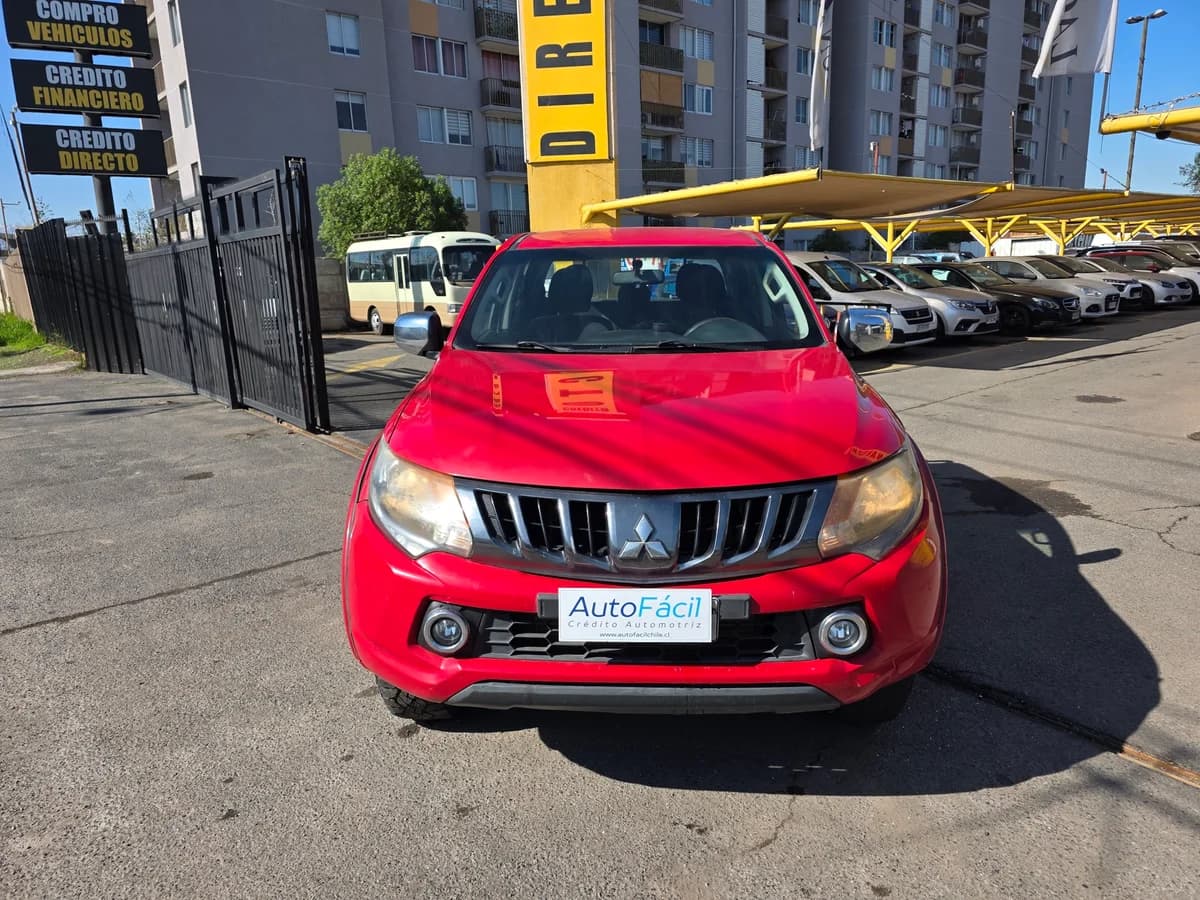 MITSUBISHI L200 KATANA 2.4 4X4 2019 - Imagen 2