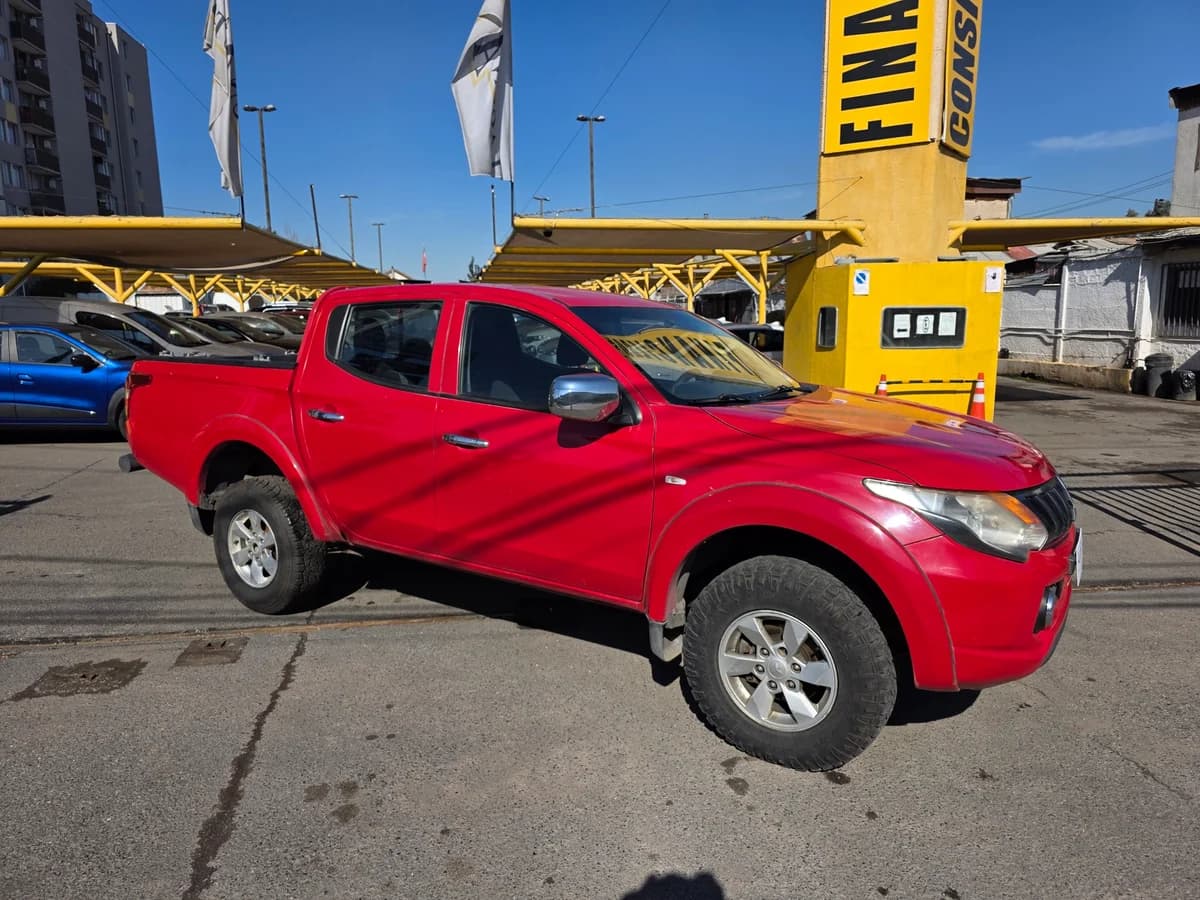 MITSUBISHI L200 KATANA 2.4 4X4 2019 - Imagen 3