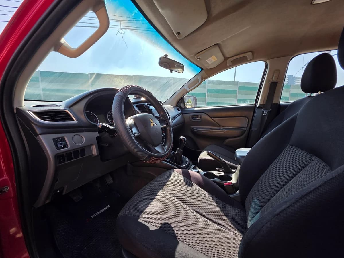 MITSUBISHI L200 KATANA 2.4 4X4 2019 - Imagen 13