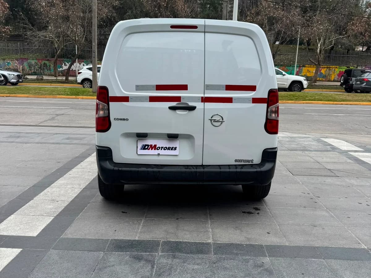 OPEL Combo 1.5T DIESEL 4X2 MT 5P 2024 - Imagen 4