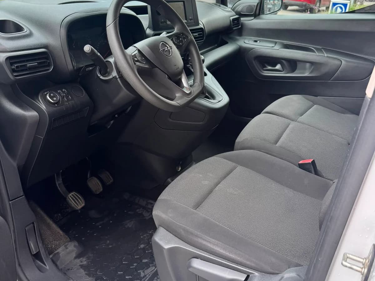 OPEL Combo 1.5T DIESEL 4X2 MT 5P 2024 - Imagen 9