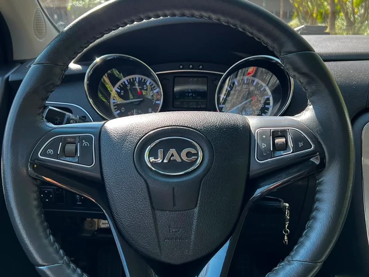 JAC T6 CE 2.0L MT AÑO 2022 - Imagen 16