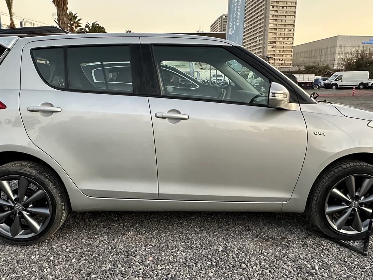 SUZUKI Swift GL 1.2 AUT 2015 - Imagen 4