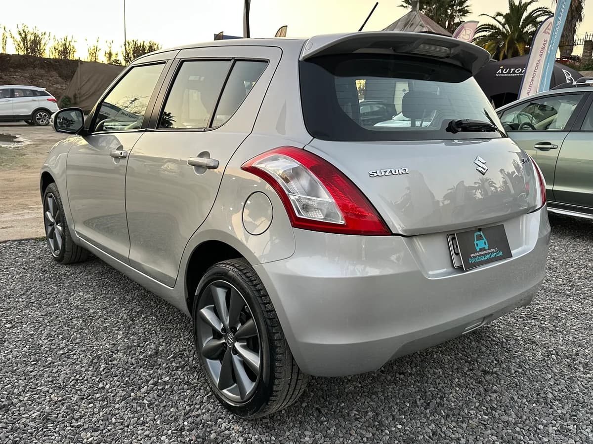 SUZUKI Swift GL 1.2 AUT 2015 - Imagen 7