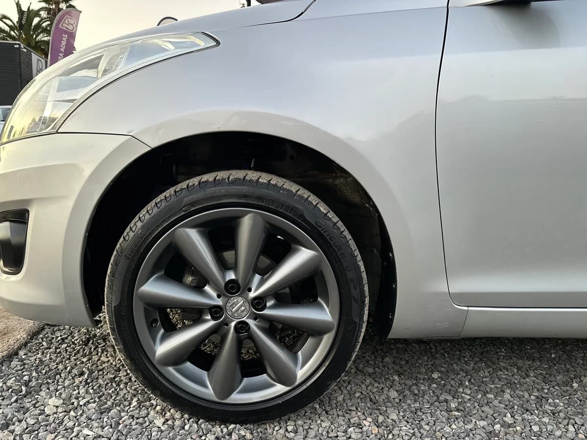 SUZUKI Swift GL 1.2 AUT 2015 - Imagen 9