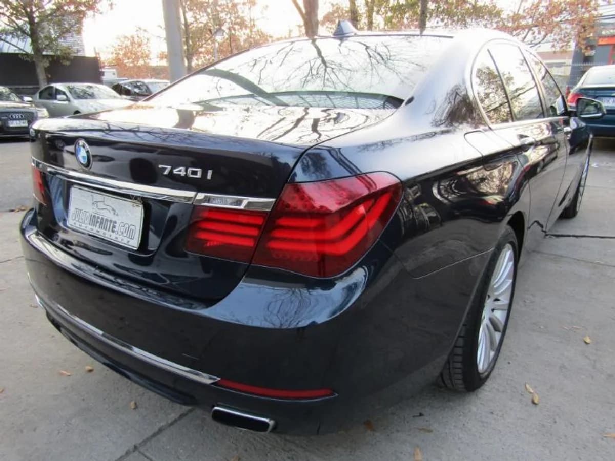 BMW 740 740I 3.0 Aut. Max. Equipo. 2014 - Imagen 2