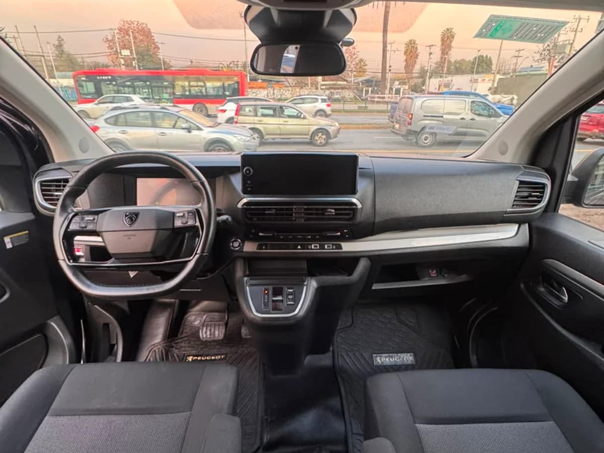 PEUGEOT TRAVELER 2.0 2026 - Imagen 6