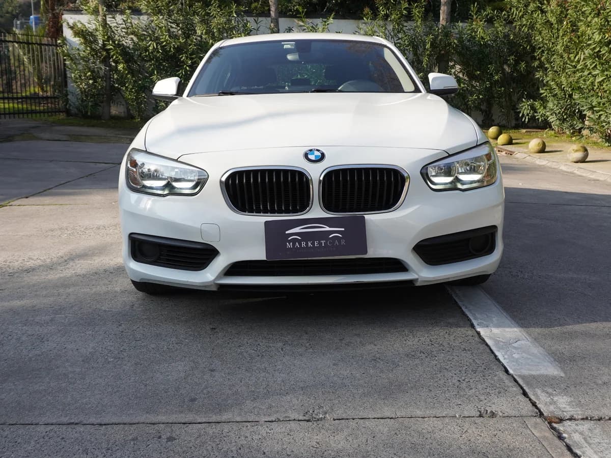 BMW 118 I LCI 1.5 AT Años 2017 Unica Dueña - Imagen 2