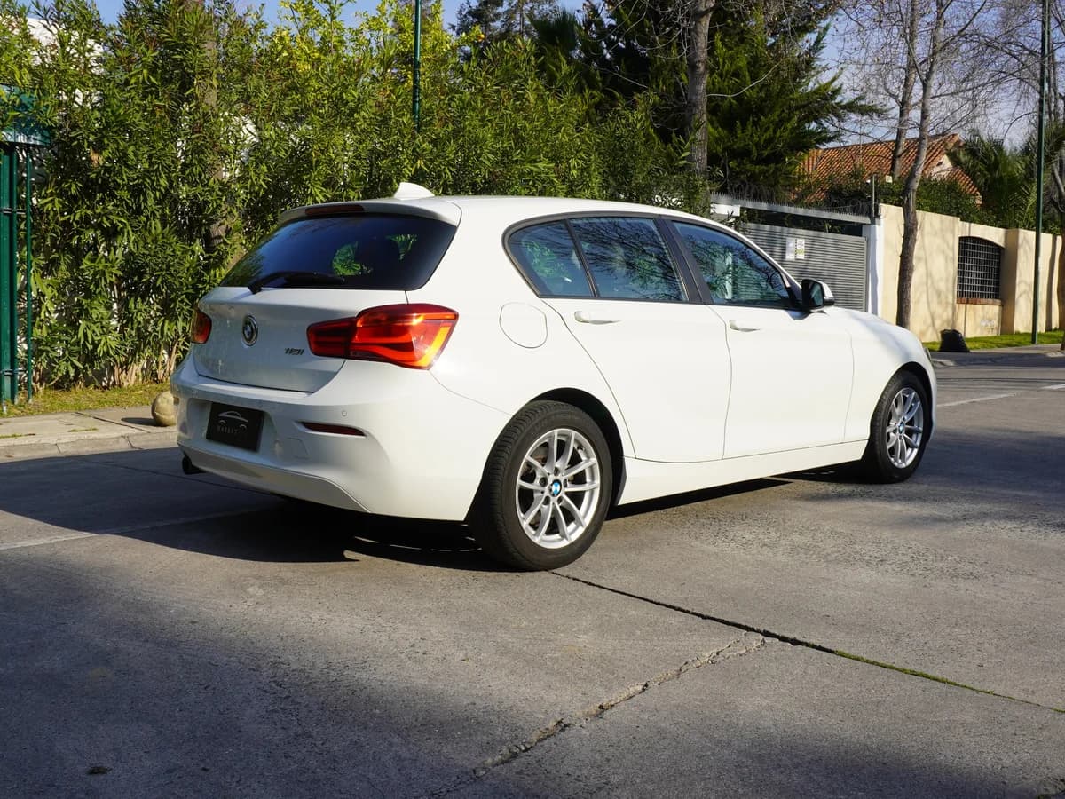 BMW 118 I LCI 1.5 AT Años 2017 Unica Dueña - Imagen 5