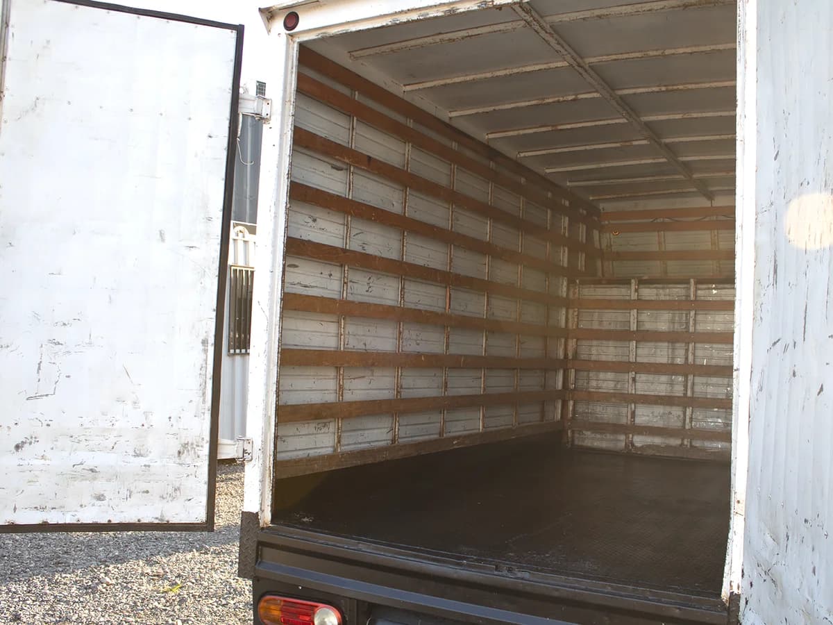 HYUNDAI PORTER 2.5 GLS CRDI DIESEL 4X2 CHASSIS AC 6MT 2P 2020 - Imagen 8