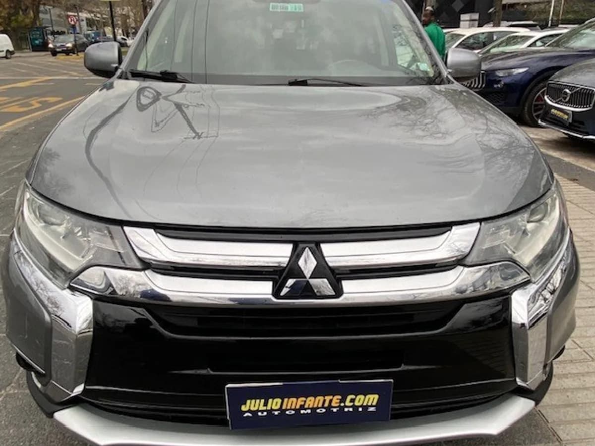 MITSUBISHI OUTLANDER 2.0 4X2 Automática 2015 - Imagen 3