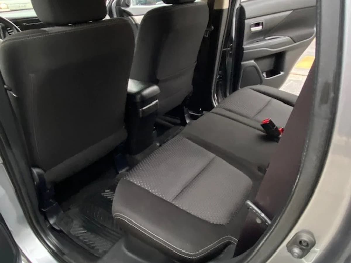 MITSUBISHI OUTLANDER 2.0 4X2 Automática 2015 - Imagen 12