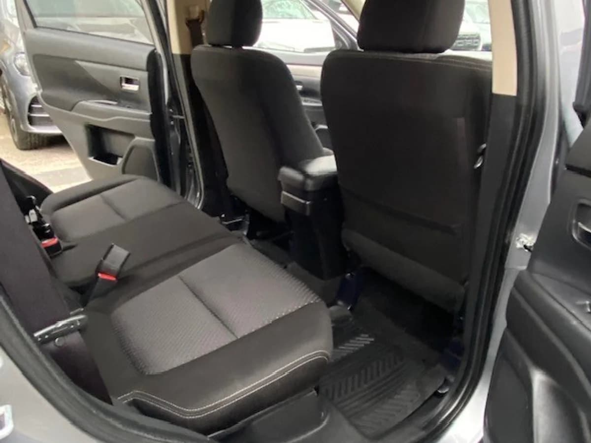 MITSUBISHI OUTLANDER 2.0 4X2 Automática 2015 - Imagen 17