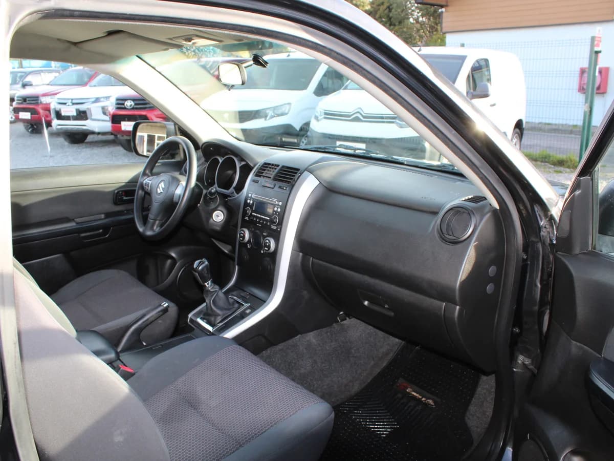 SUZUKI Grand Vitara GLX SPORT 1.6 2014 - Imagen 5