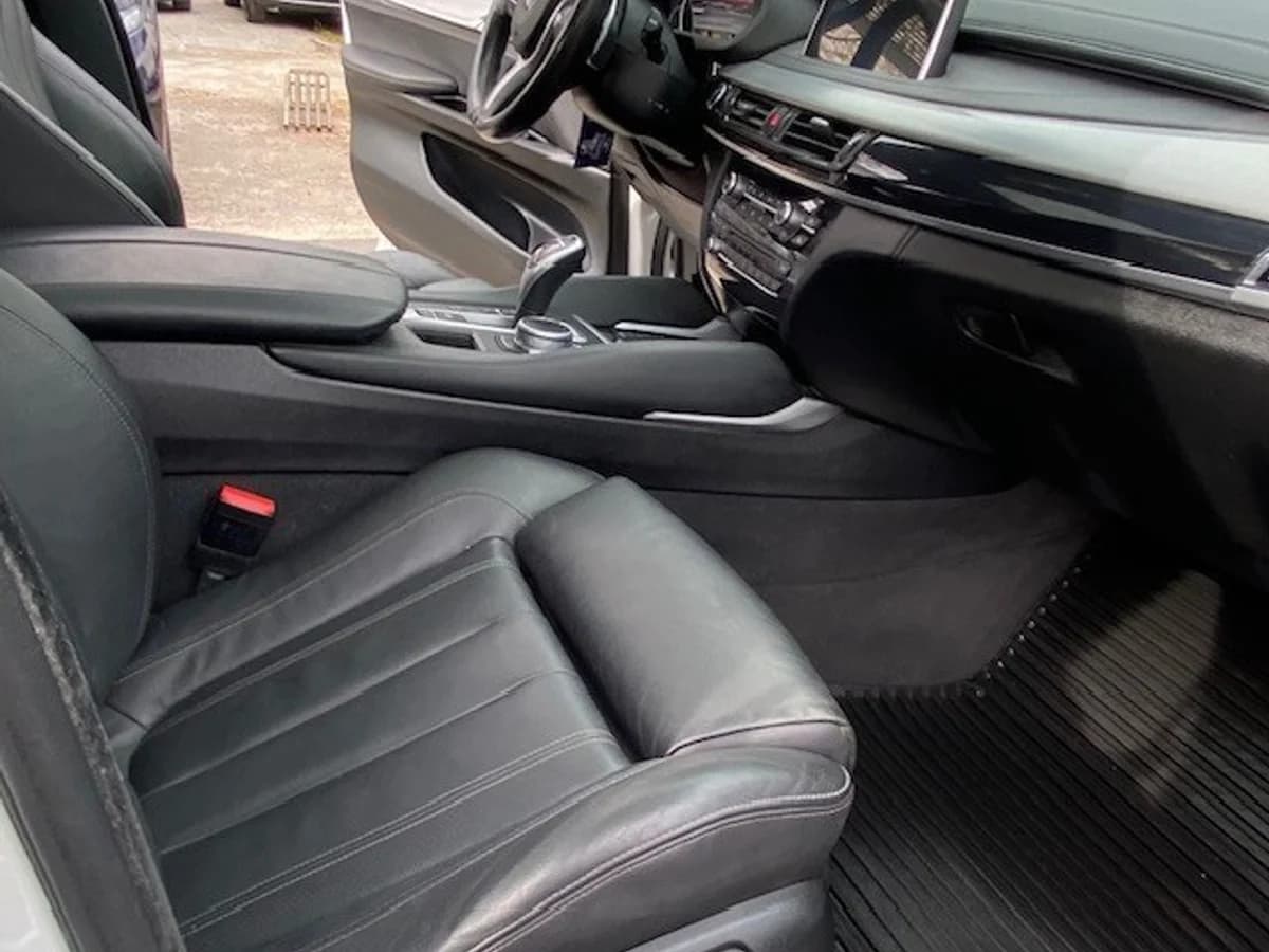 BMW X6 XDRIVE 30 D AUT 2019 - Imagen 16
