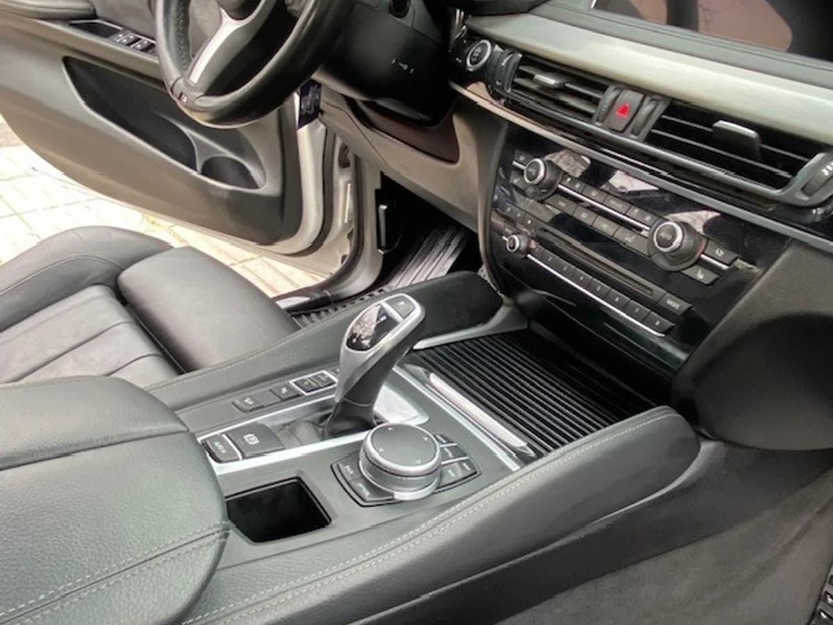 BMW X6 XDRIVE 30 D AUT 2019 - Imagen 17