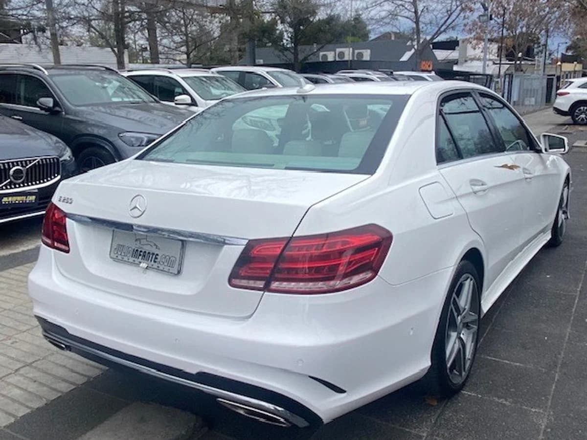 MERCEDES-BENZ E250 2.0 Turbo. cuero 2016 - Imagen 2