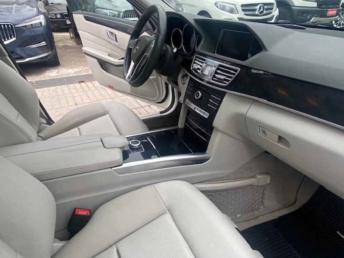 MERCEDES-BENZ E250 2.0 Turbo. cuero 2016 - Imagen 14