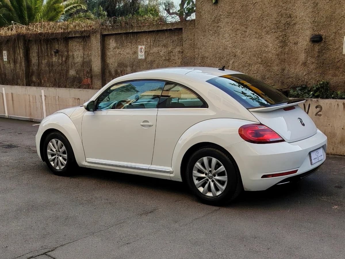 VOLKSWAGEN Beetle 1.4 DESIGN 4X2 HB AT 3P 2017 - Imagen 5