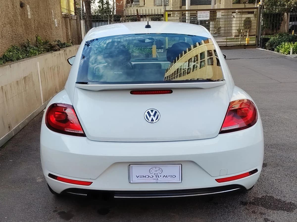 VOLKSWAGEN Beetle 1.4 DESIGN 4X2 HB AT 3P 2017 - Imagen 8