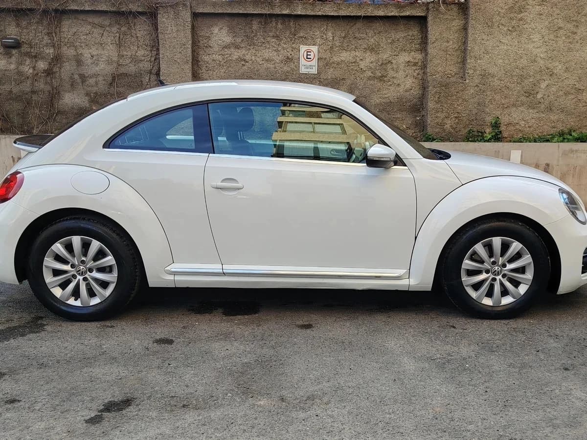 VOLKSWAGEN Beetle 1.4 DESIGN 4X2 HB AT 3P 2017 - Imagen 11
