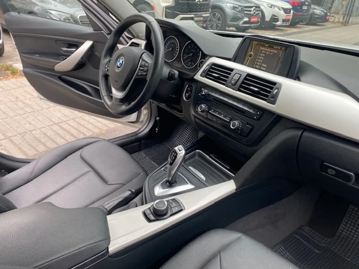BMW 316I Luxury 1.6 Aut 2014 - Imagen 14