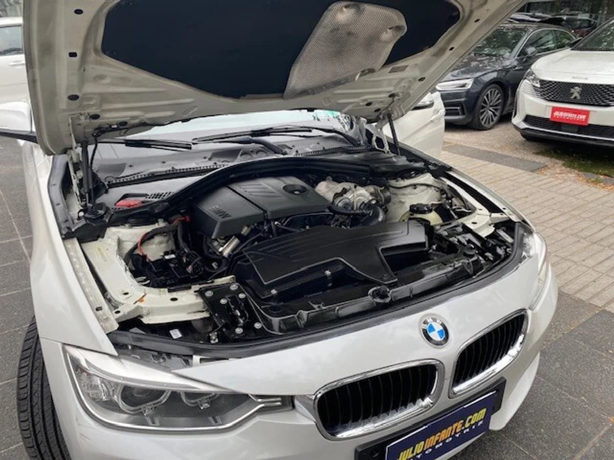 BMW 316I Luxury 1.6 Aut 2014 - Imagen 22
