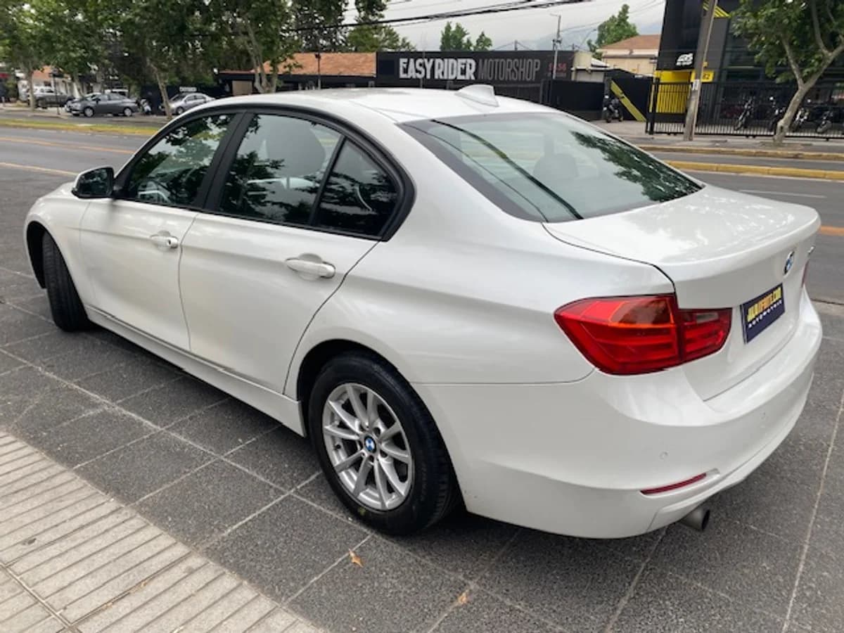 BMW 316I Luxury 1.6 Aut 2014 - Imagen 4