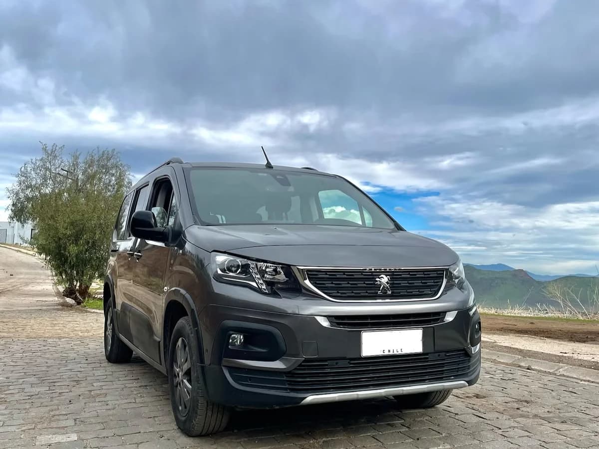 PEUGEOT Rifter BLUEHDI 130 1.5 AT 2023 - Imagen 2