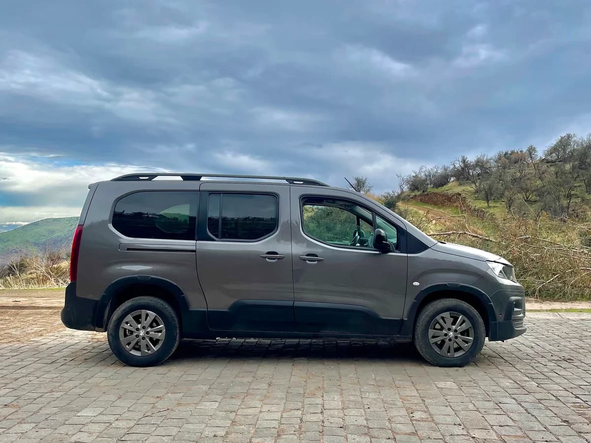 PEUGEOT Rifter BLUEHDI 130 1.5 AT 2023 - Imagen 5