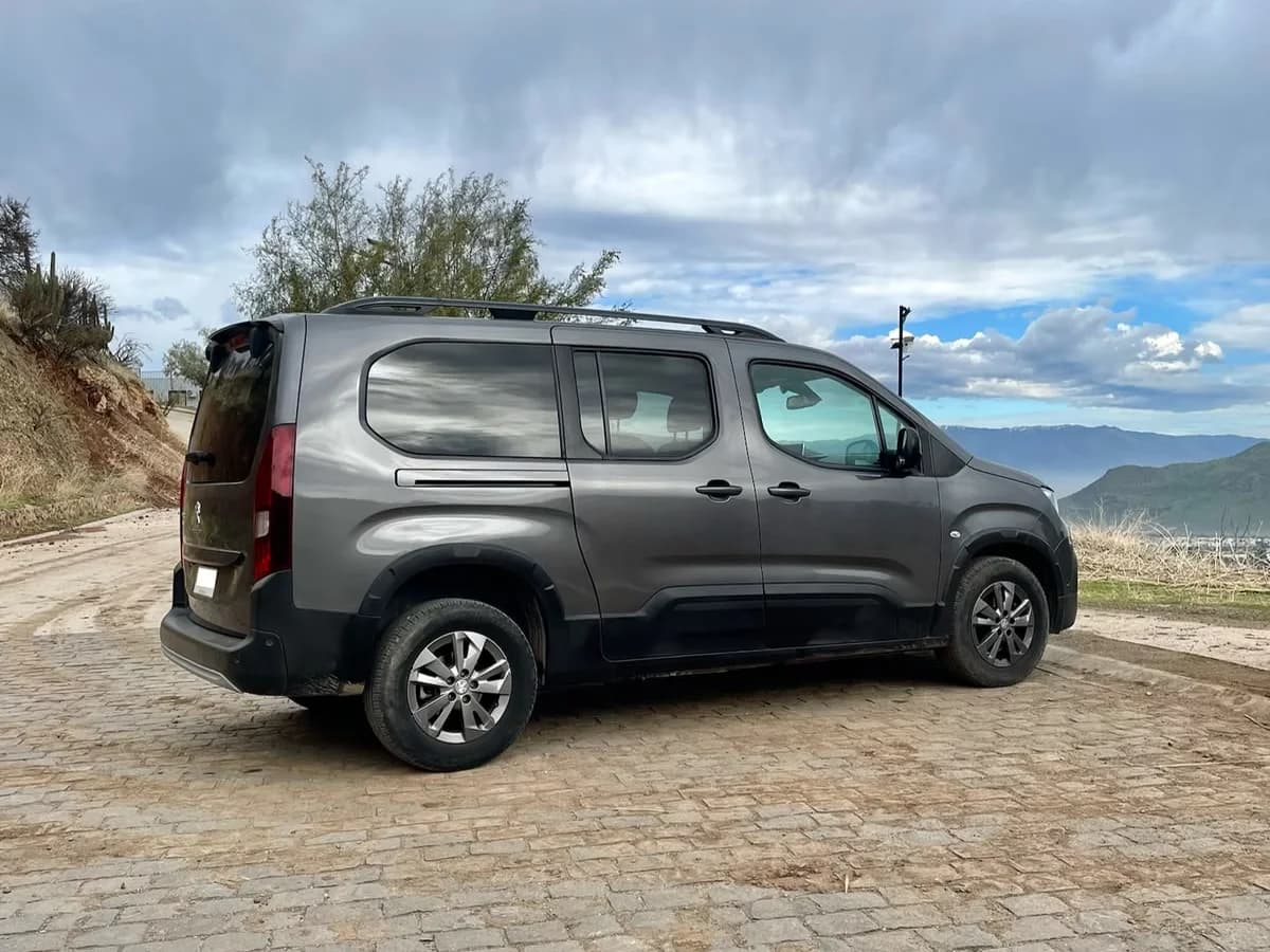 PEUGEOT Rifter BLUEHDI 130 1.5 AT 2023 - Imagen 8