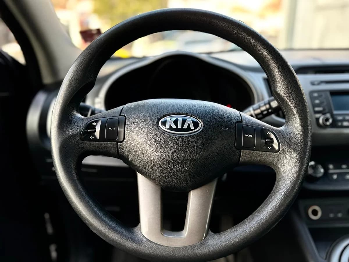 KIA SPORTAGE LX GLS 2.0 MECÁNICA 2015 - Imagen 2