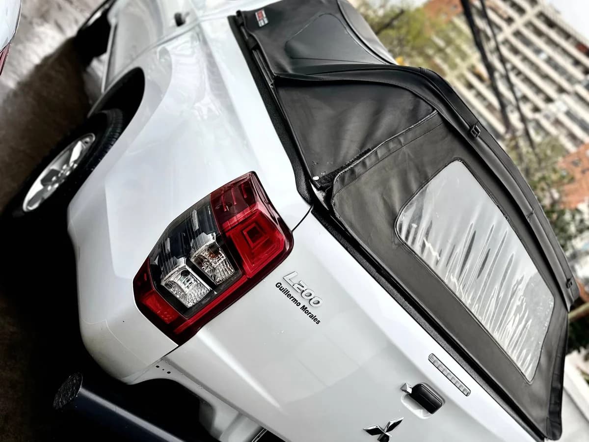 MITSUBISHI L200 WORK CR WF 2.4 2023 - Imagen 14
