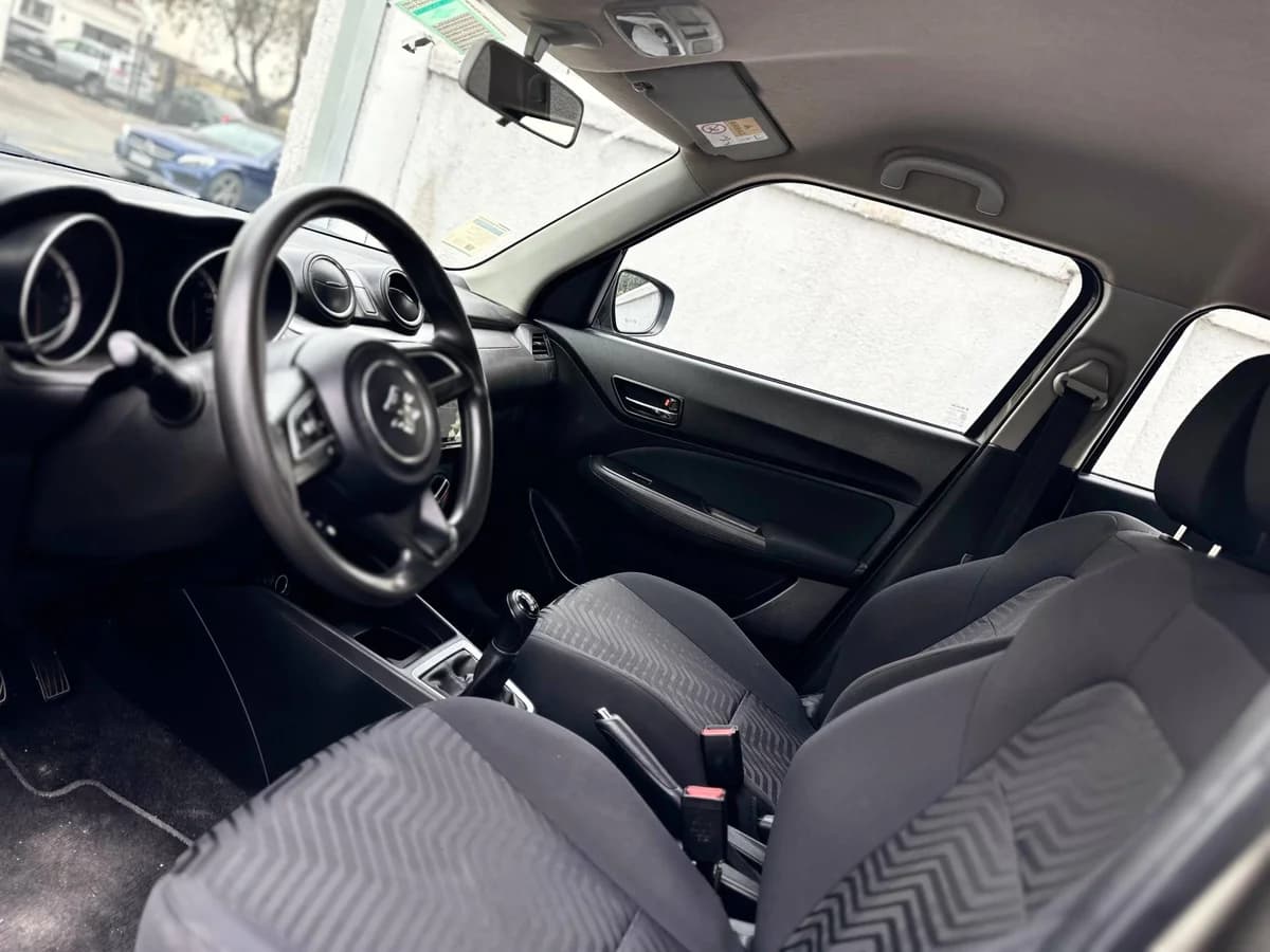 SUZUKI SWIFT GL 1.2 2024 - Imagen 5
