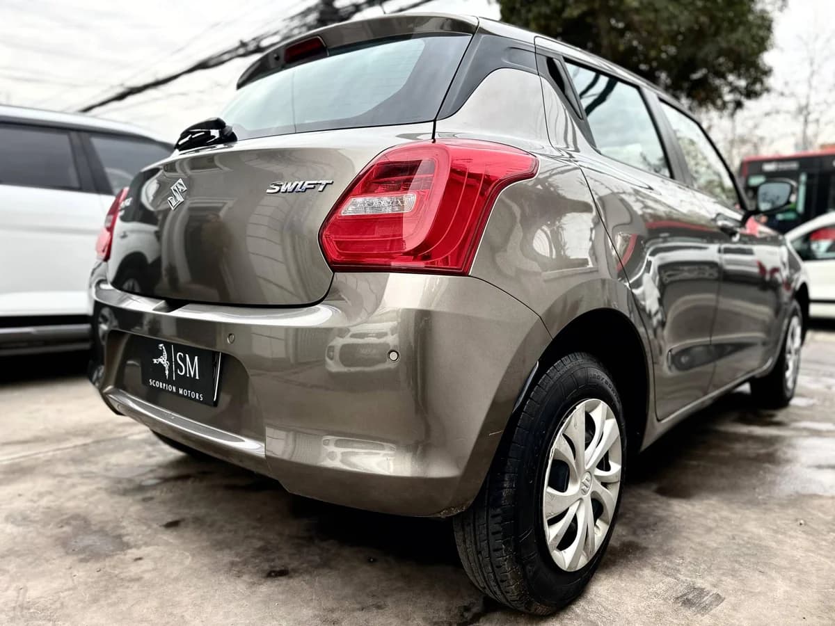 SUZUKI SWIFT GL 1.2 2024 - Imagen 9
