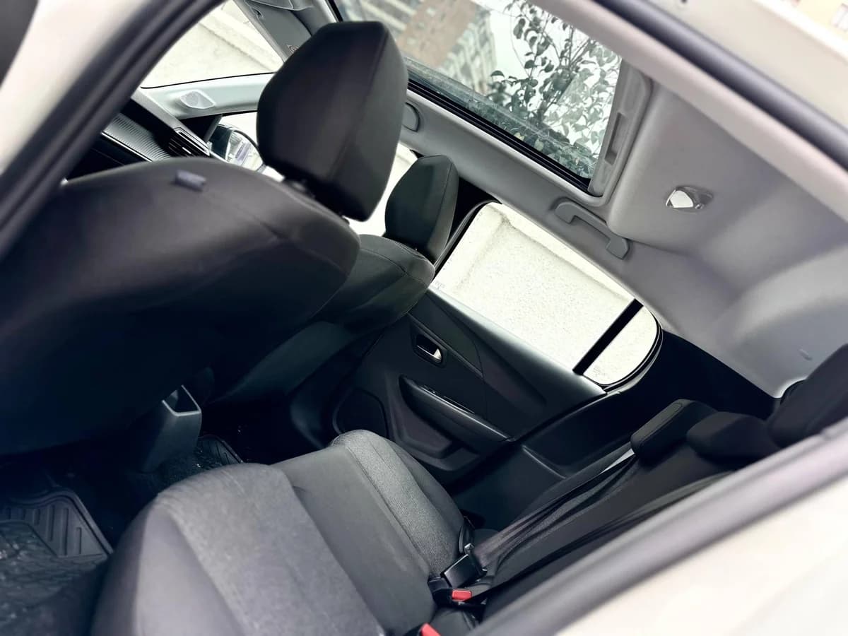PEUGEOT 208 STYLE PURETECH 75 1.2 2024 - Imagen 17